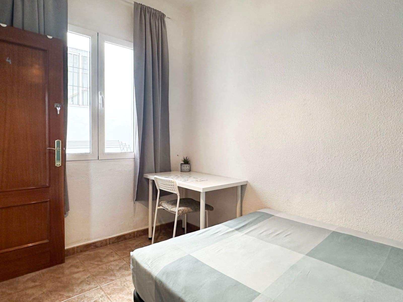 4 soveværelse Lejlighed til salg i Malaga by - € 440.000 (Ref: 9438360)