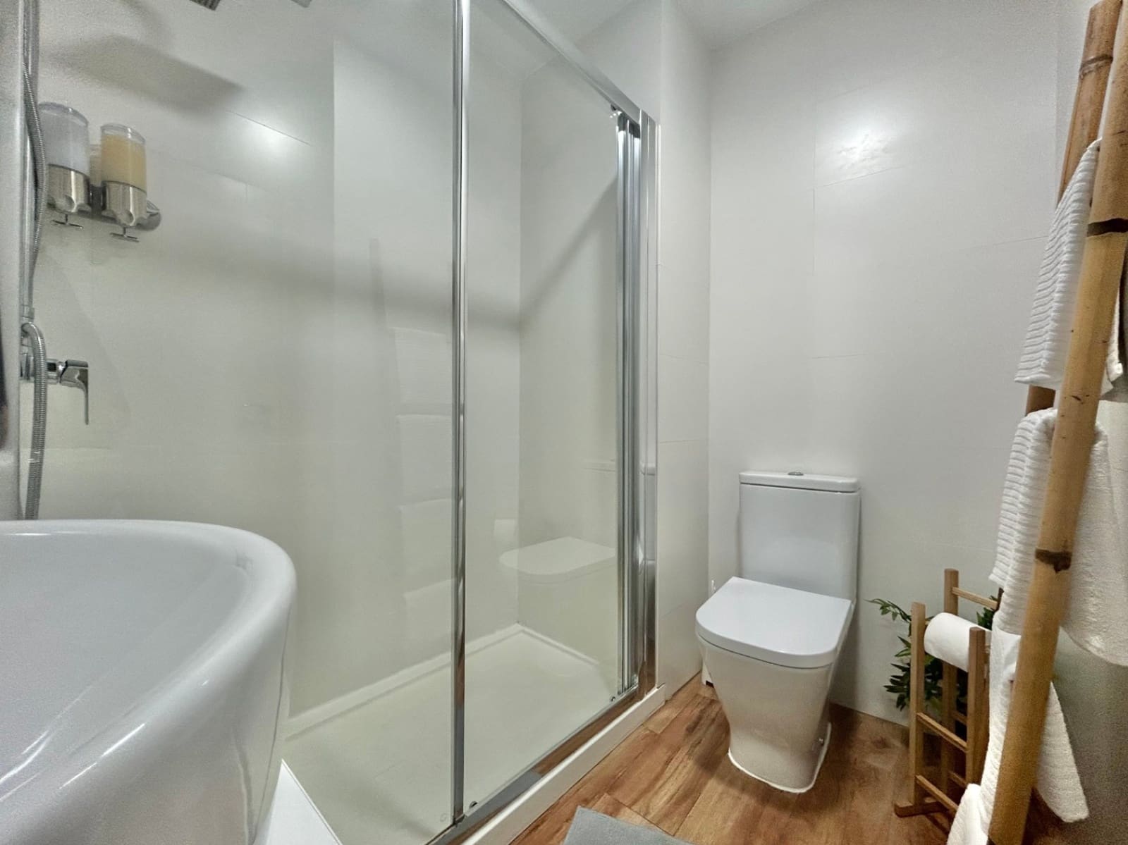 Penthouse na sprzedaż w Miasto Malaga - 249 000 € (Ref: 9454766)