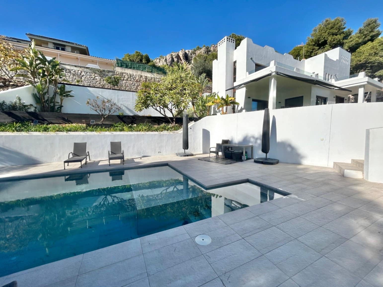 Chalet de 6 habitaciones en Málaga ciudad en venta con piscina garaje - 2.850.000 € (Ref: 9490020)