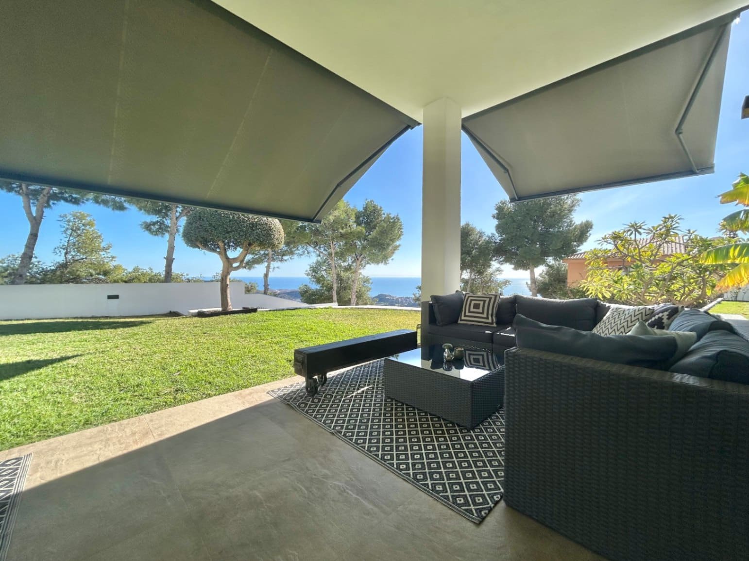 Chalet de 6 habitaciones en Málaga ciudad en venta con piscina garaje - 2.850.000 € (Ref: 9490020)