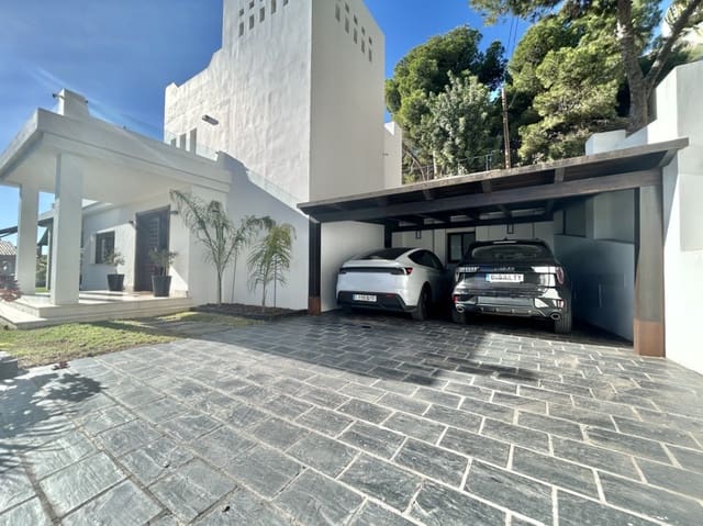 Chalet de 6 habitaciones en Pinares de San Antón, Málaga ciudad en venta con piscina garaje - 2.850.000 € (Ref: 9490020)