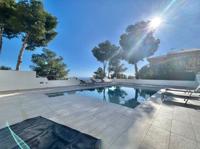 Chalet de 6 habitaciones en Pinares de San Antón, Málaga ciudad en venta con piscina garaje - 2.850.000 € (Ref: 9490020)