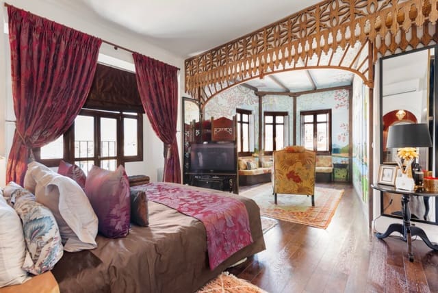 3 soveværelse Lejlighed til salg i Centro Historico, Málaga by - € 895.000 (Ref: 9511285)