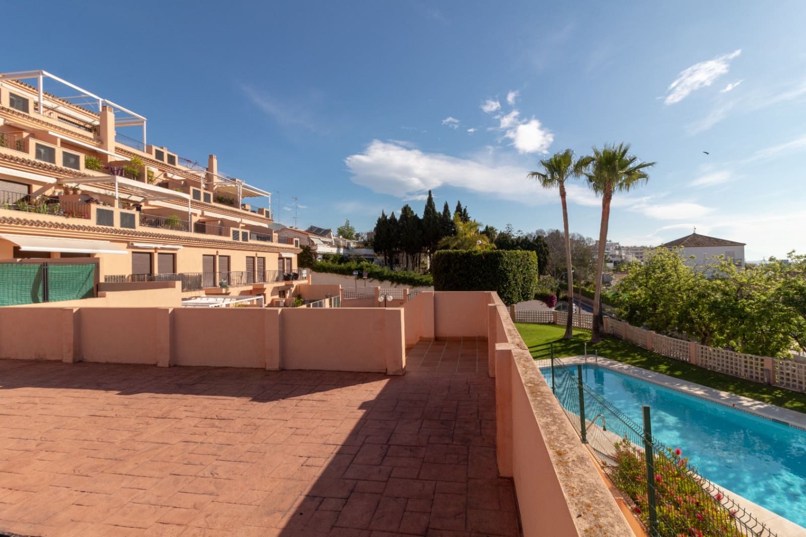 2 soveværelse Lejlighed til salg i Torremolinos med swimmingpool garage - € 350.000 (Ref: 9524981)