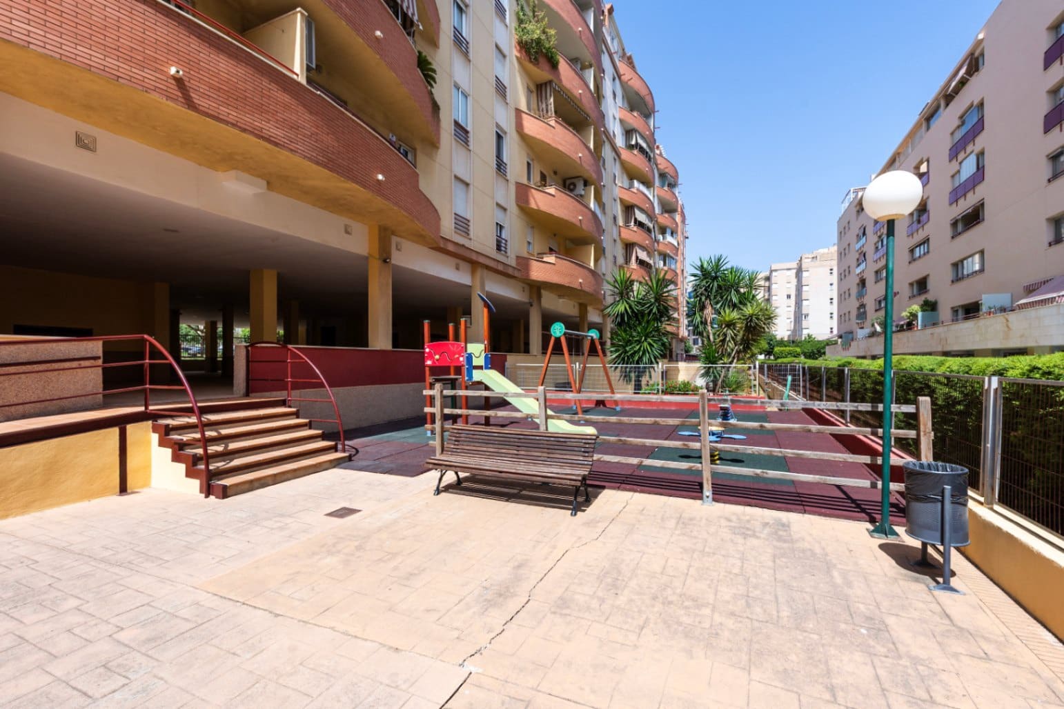 3 sypialnia Mieszkanie na sprzedaż w Miasto Malaga z basenem garażem - 515 000 € (Ref: 9532591)