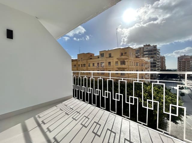 3 bedroom Apartment for sale in La Malagueta, Málaga city - € 890,000 (Ref: 9539713)