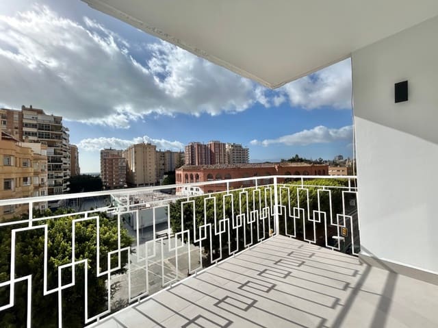 3 bedroom Apartment for sale in La Malagueta, Málaga city - € 890,000 (Ref: 9539713)
