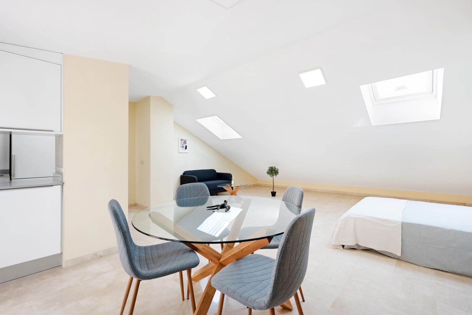 1 makuuhuone Kattohuoneisto myytävänä paikassa Malaga kaupunki mukana uima-altaan - 295 000 € (Ref: 9545914)