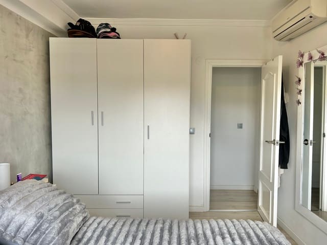 3 slaapkamer Appartement te koop in Suarez, Málaga stad - € 275.000 (Ref: 9569330)
