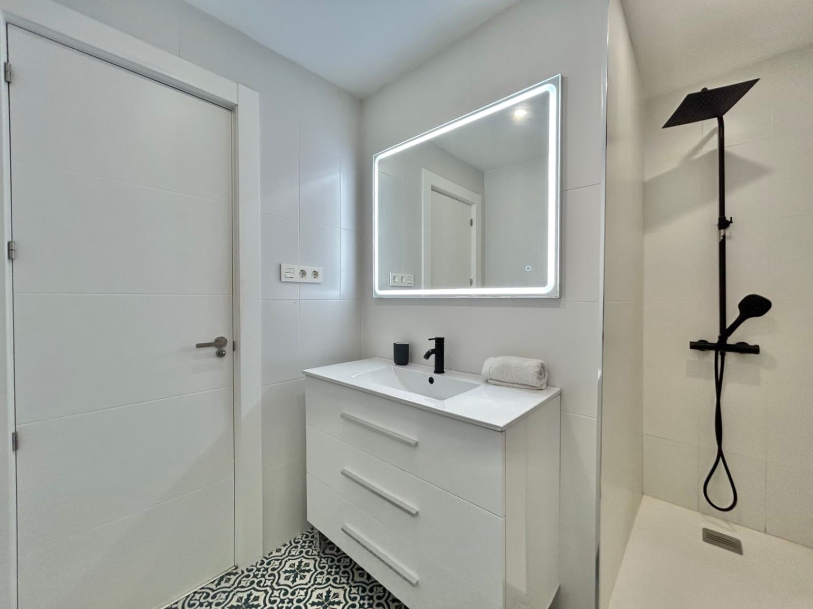 Apartamento de 3 habitaciones en Málaga ciudad en venta - 339.000 € (Ref: 9592138)