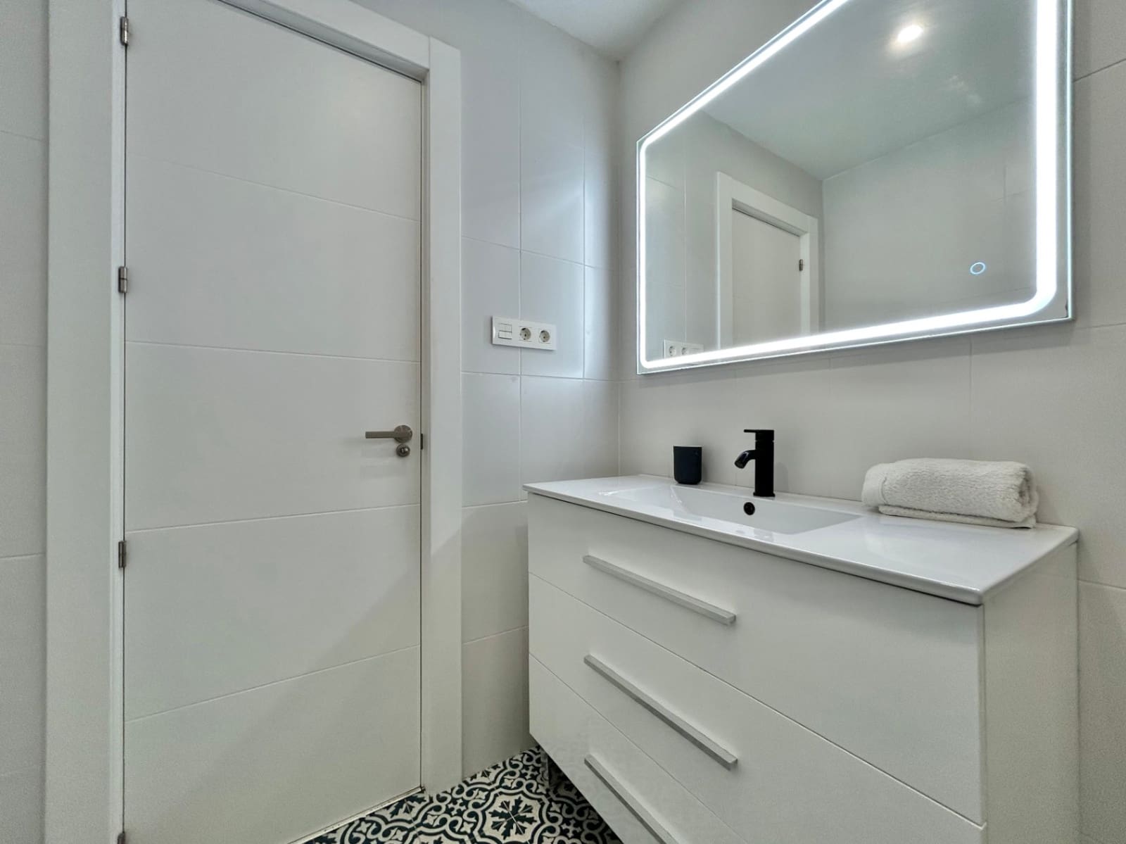 Apartamento de 3 habitaciones en Málaga ciudad en venta - 339.000 € (Ref: 9592138)