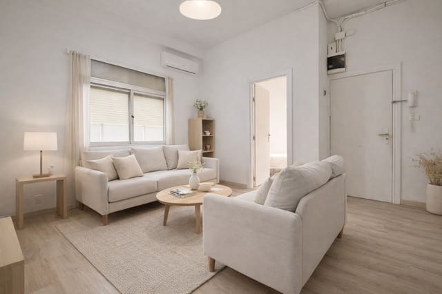 4 soverom Leilighet til salgs i Centro Historico, Málaga by - € 275 000 (Ref: 9592139)