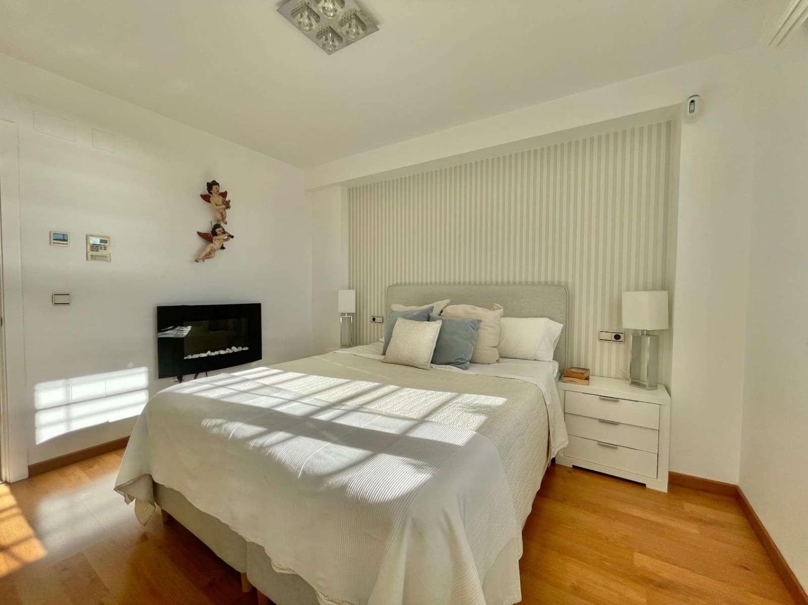 Pareado de 4 habitaciones en Málaga ciudad en venta con piscina garaje - 995.000 € (Ref: 9611949)