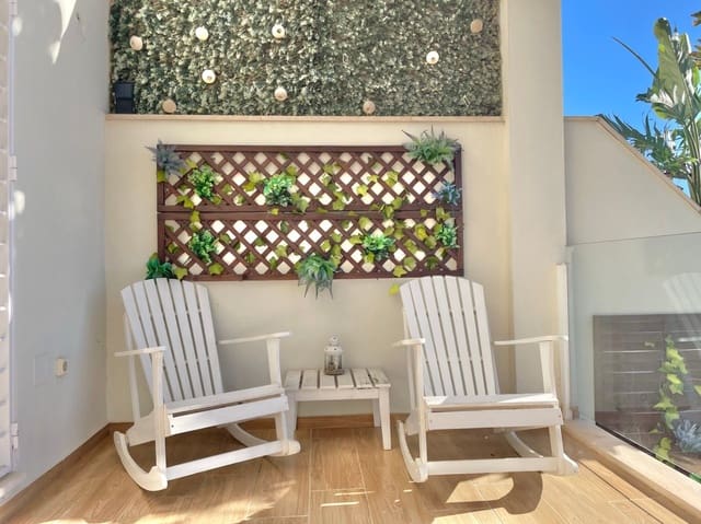 Pareado de 4 habitaciones en Miraflores del Palo, Málaga ciudad en venta con piscina garaje - 995.000 € (Ref: 9611949)