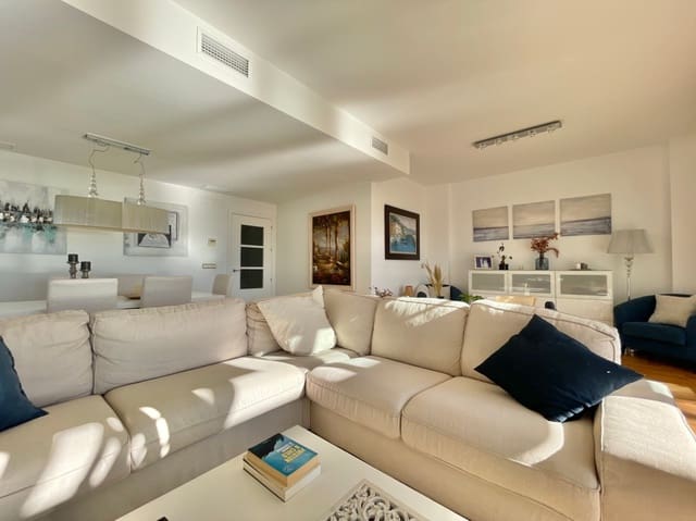 4 Zimmer Doppelhaus zu verkaufen in Miraflores del Palo, Málaga Stadt mit Pool Garage - 995.000 € (Ref: 9617906)