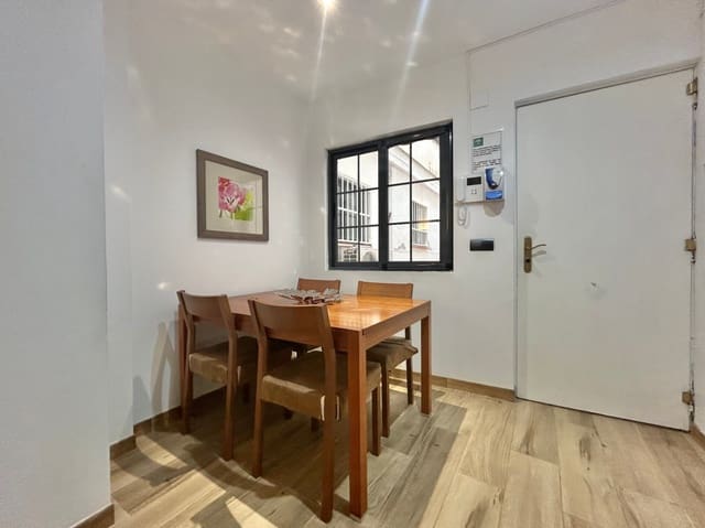 Apartamento de 2 habitaciones en Centro Historico, Málaga ciudad en venta - 349.900 € (Ref: 9652466)