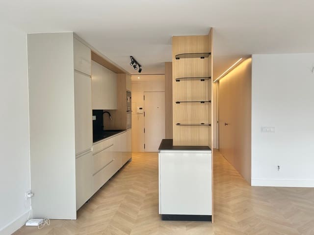 2 soveværelse Lejlighed til salg i La Malagueta, Málaga by - € 930.000 (Ref: 9671186)