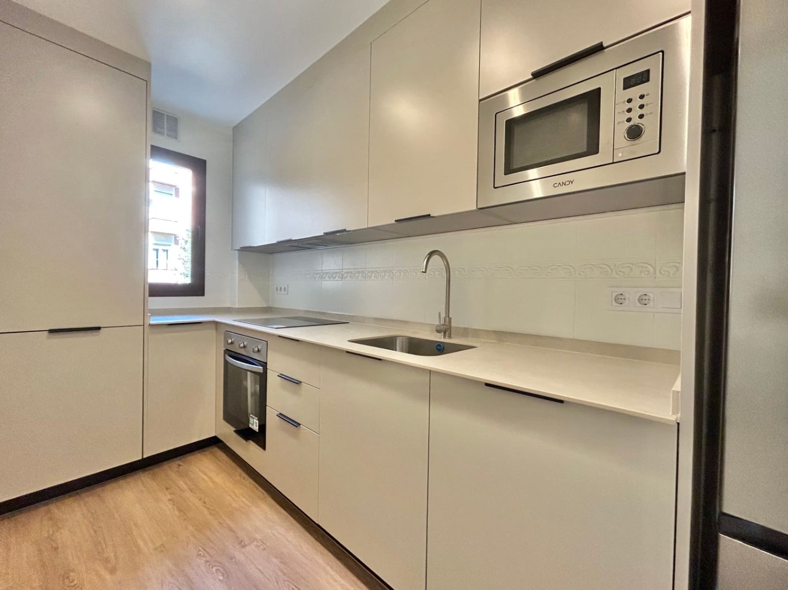 2 soveværelse Lejlighed til salg i Malaga by - € 315.000 (Ref: 9676402)