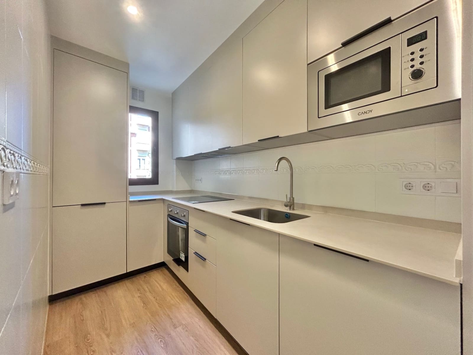 2 soveværelse Lejlighed til salg i Malaga by - € 315.000 (Ref: 9676402)