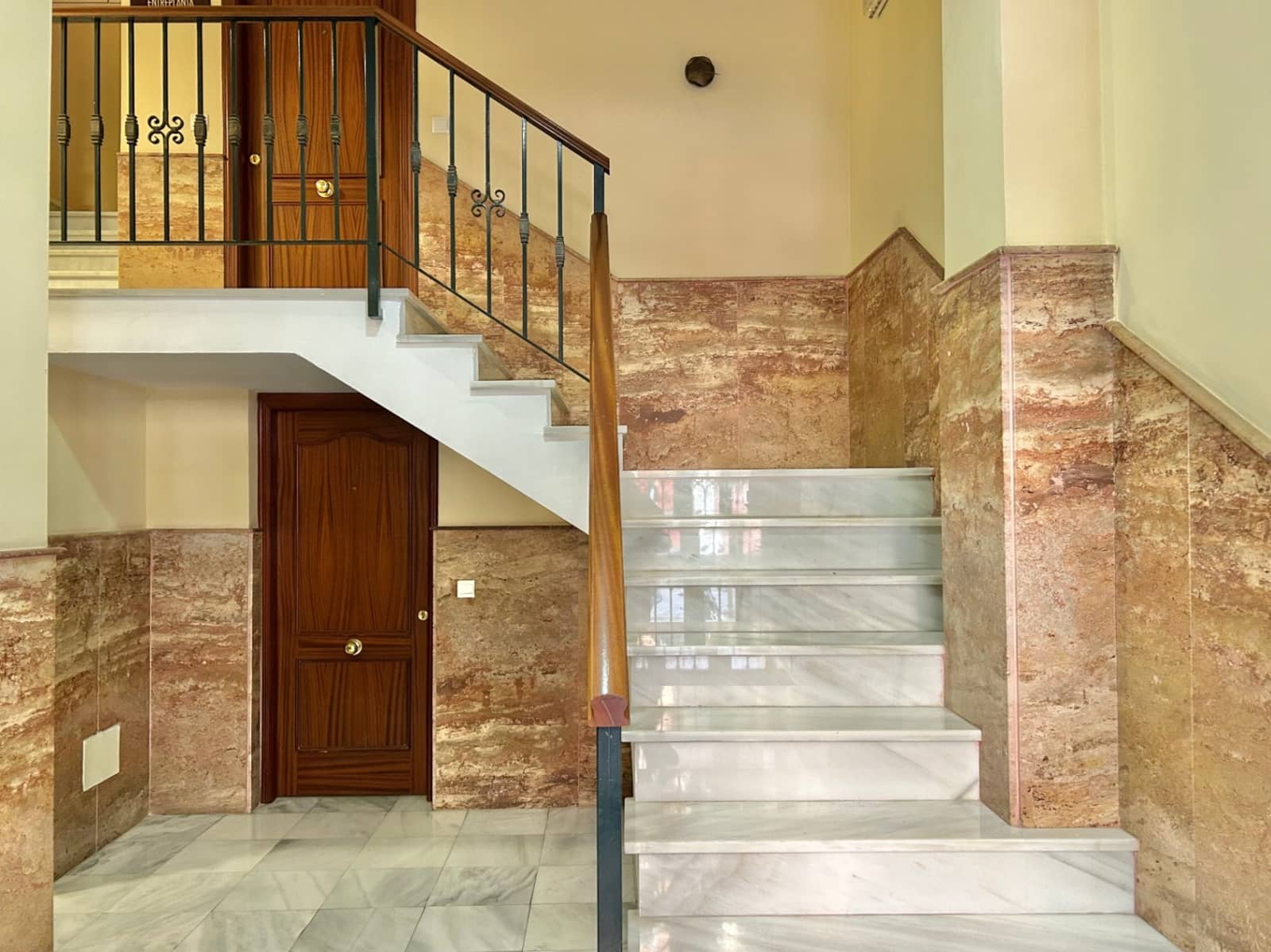 2 soveværelse Lejlighed til salg i Malaga by - € 315.000 (Ref: 9676402)