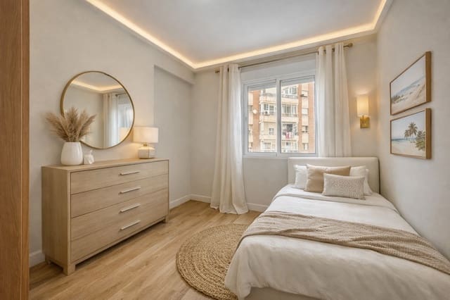 3 bedroom Apartment for sale in Suarez, Málaga city - € 230,000 (Ref: 9720781)