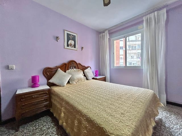 3 bedroom Apartment for sale in Suarez, Málaga city - € 230,000 (Ref: 9720781)