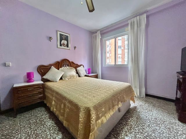 3 bedroom Apartment for sale in Suarez, Málaga city - € 230,000 (Ref: 9720781)