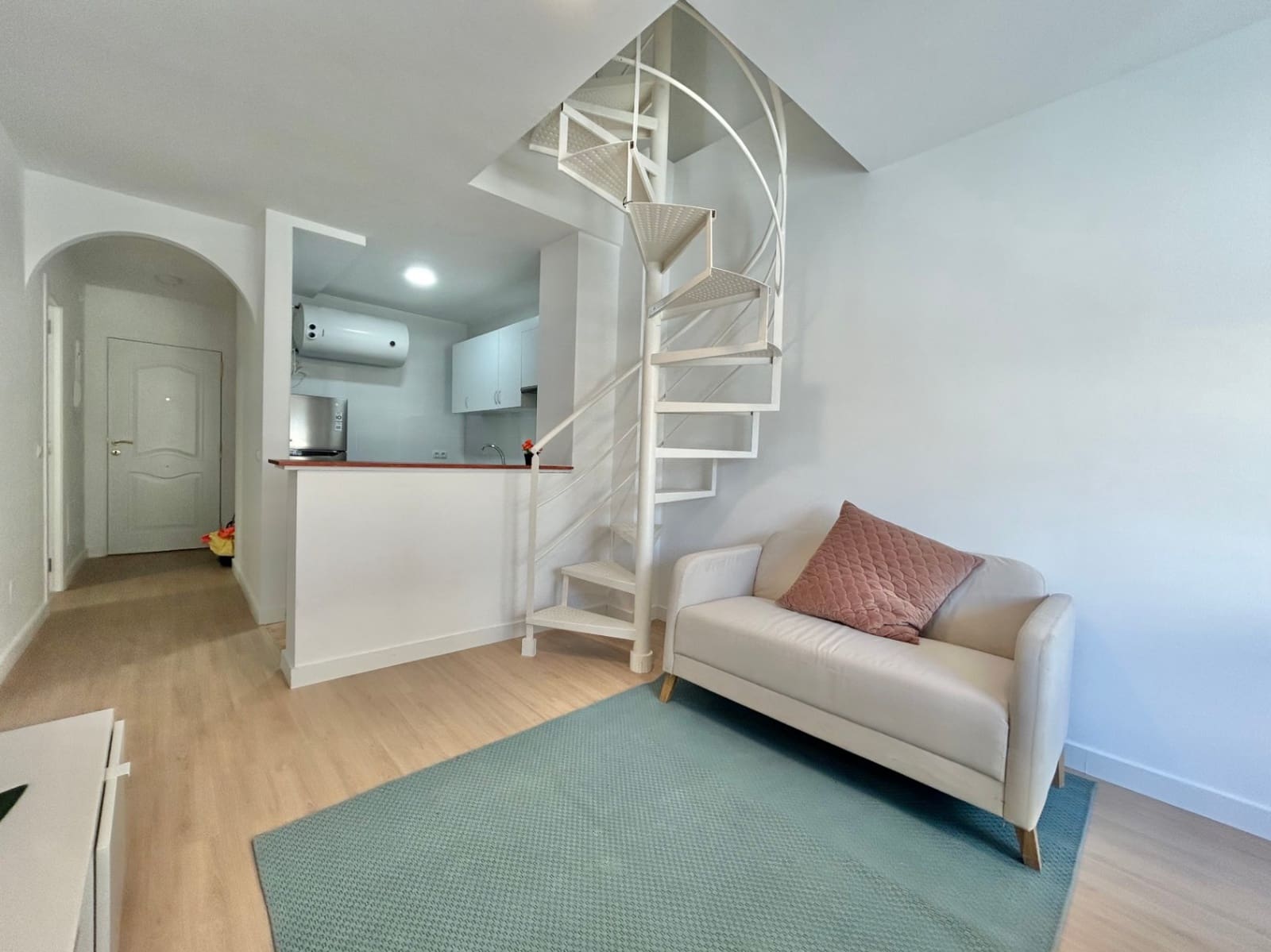 2 soverom Penthouse til salgs i Malaga by med garasje - € 330 000 (Ref: 9731183)