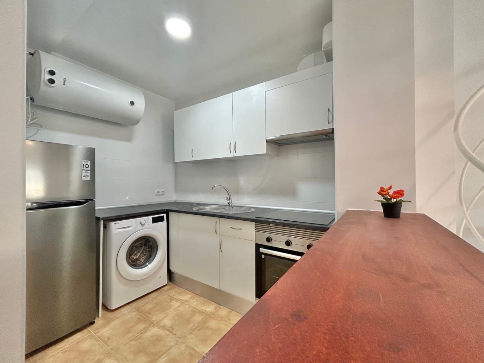 2 soverom Penthouse til salgs i Malaga by med garasje - € 330 000 (Ref: 9731183)