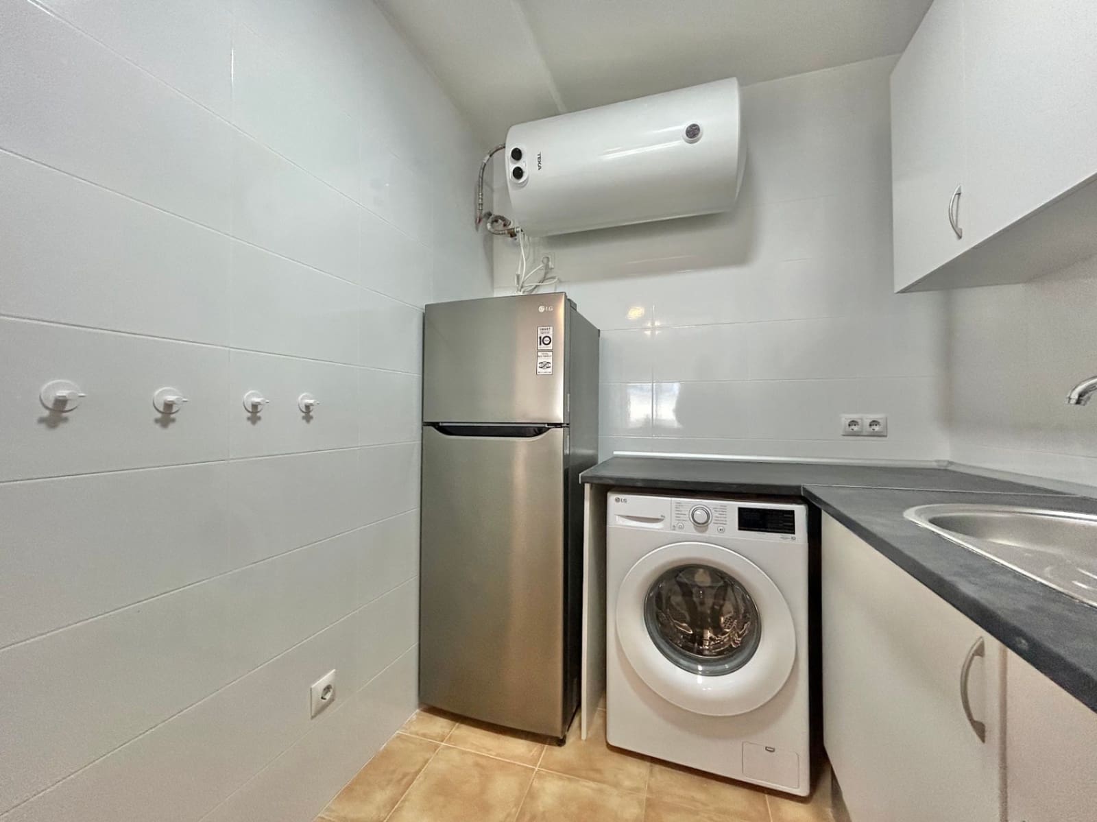 2 soverom Penthouse til salgs i Malaga by med garasje - € 330 000 (Ref: 9731183)