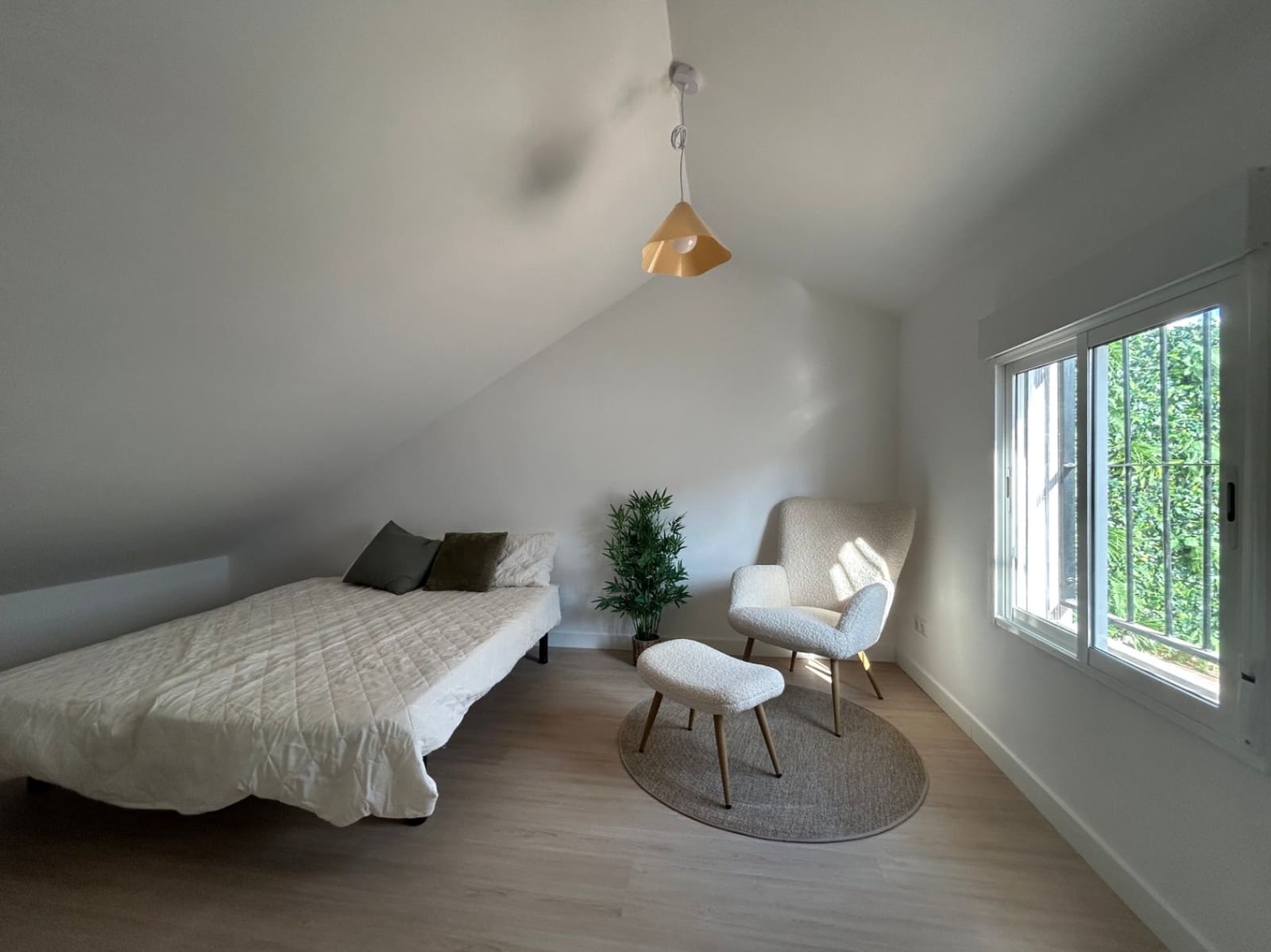 2 soverom Penthouse til salgs i Malaga by med garasje - € 330 000 (Ref: 9731183)