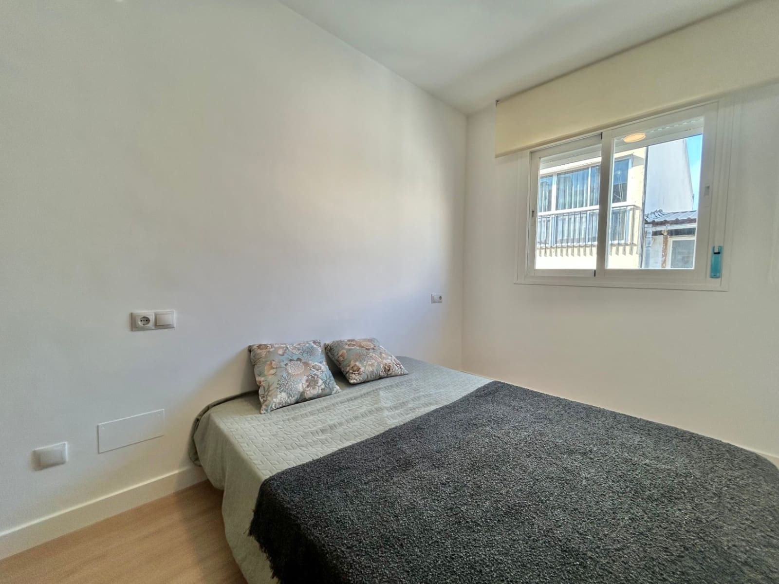 2 soverom Penthouse til salgs i Malaga by med garasje - € 330 000 (Ref: 9731183)