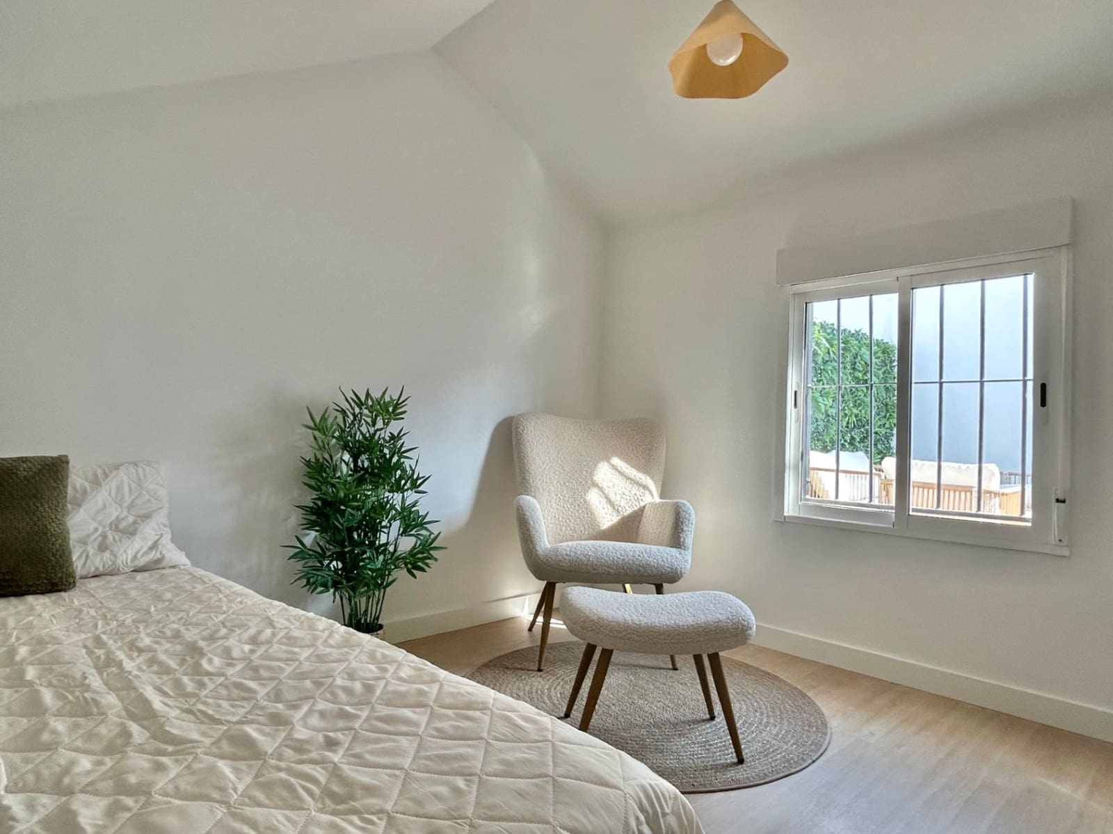 2 soverom Penthouse til salgs i Malaga by med garasje - € 330 000 (Ref: 9731183)