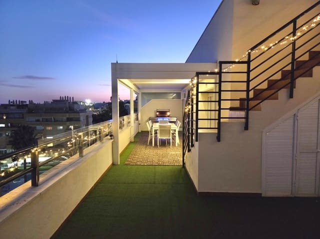 4 makuuhuone Kattohuoneisto myytävänä paikassa Torremolinos mukana uima-altaan 
autotalli - 595 000 € (Ref: 9755031)