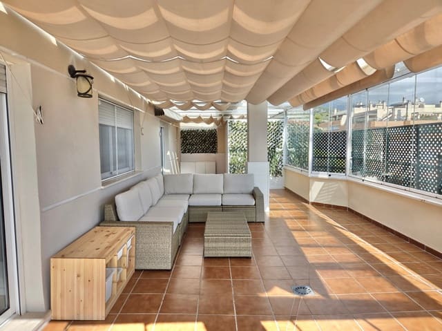 4 makuuhuone Kattohuoneisto myytävänä paikassa Torremolinos mukana uima-altaan 
autotalli - 595 000 € (Ref: 9755031)