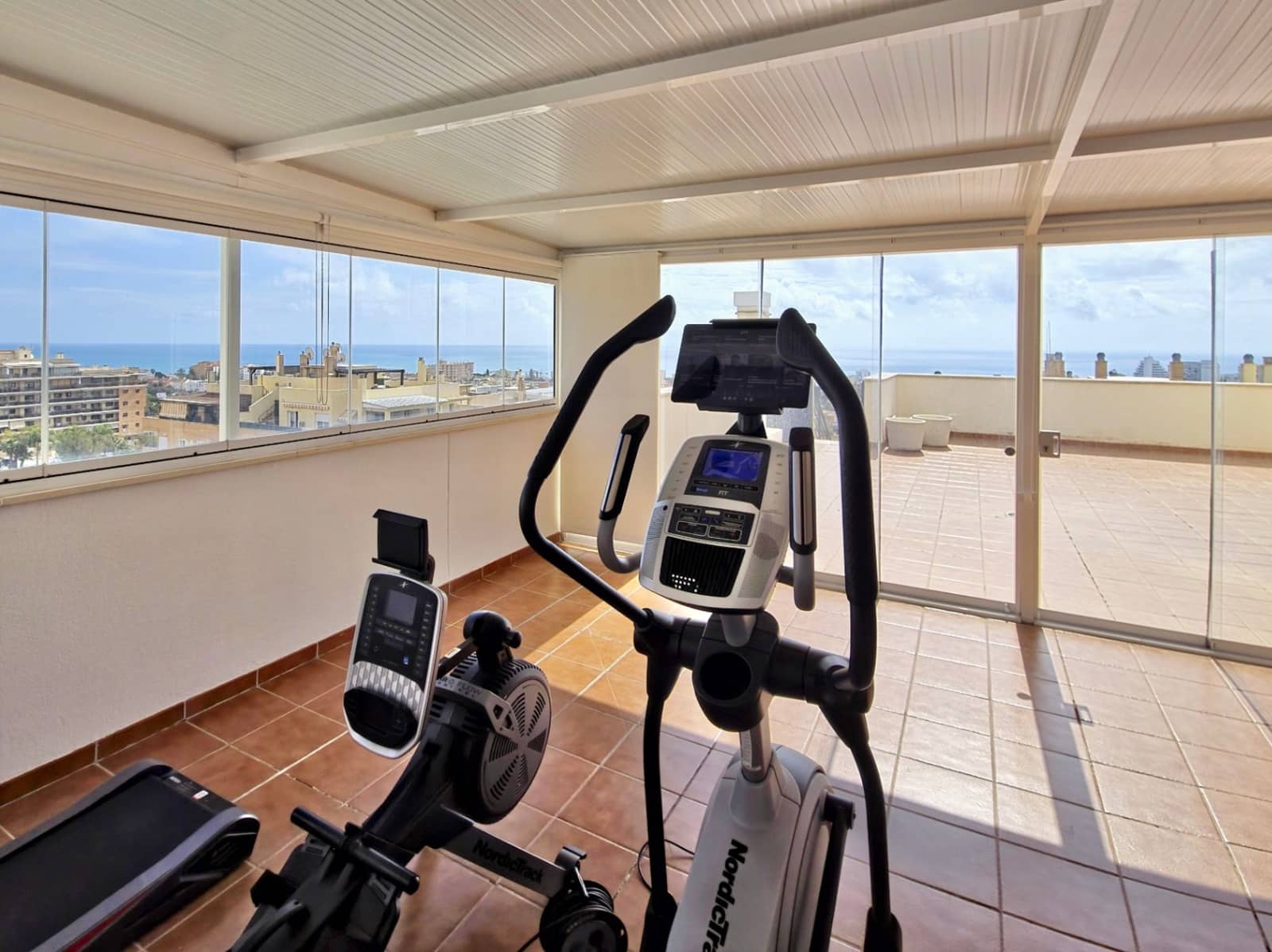 4 bedroom Penthouse for sale in Torremolinos with pool garage - € 595,000 (Ref: 9755031)