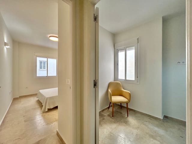 2 soverom Leilighet til salgs i El Ejido, Málaga by - € 315 000 (Ref: 9761010)
