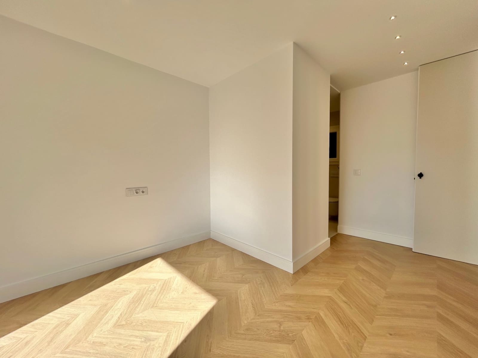 3 soverom Leilighet til salgs i Malaga by - € 890 000 (Ref: 9761457)