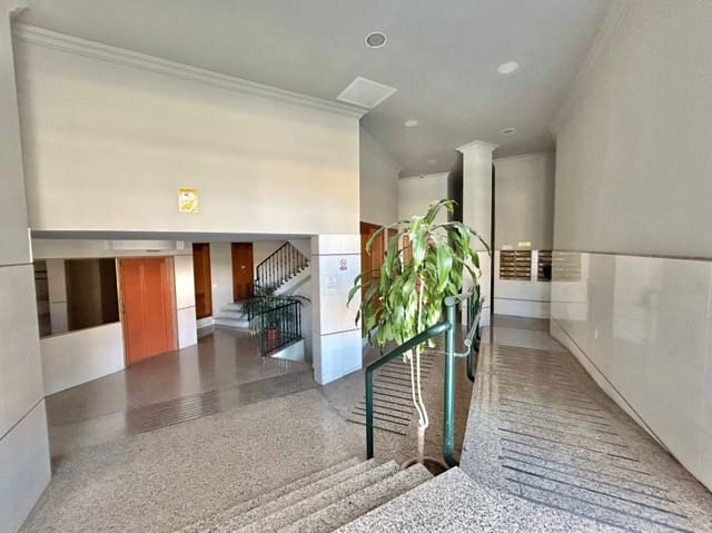 3 chambre Appartement à vendre à Centro Historico, Malaga ville avec garage - 650 000 € (Ref: 9761459)