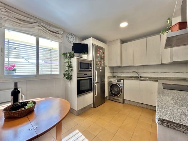 3 chambre Appartement à vendre à Centro Historico, Malaga ville avec garage - 575 000 € (Ref: 9761459)