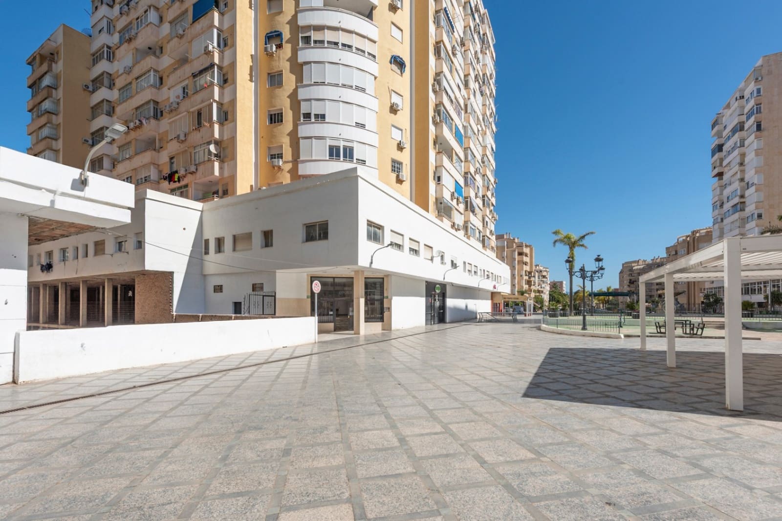 Studio till salu i Torremolinos - 125 000 € (Ref: 9779119)