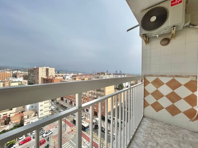 3 Zimmer Penthouse zu verkaufen in Jardin de la Abadia, Málaga Stadt - 399.900 € (Ref: 9814786)