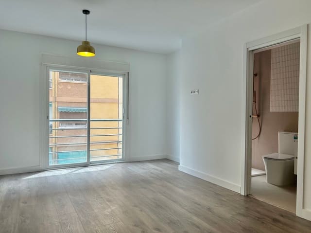 1 bedroom Apartment for sale in La Trinidad, Málaga city - € 245,000 (Ref: 9824101)