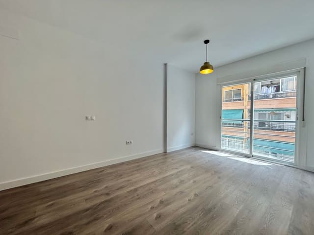 1 bedroom Apartment for sale in La Trinidad, Málaga city - € 245,000 (Ref: 9824101)