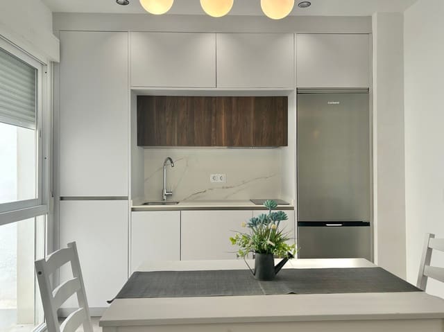 Studio na sprzedaż w Marmoles, Miasto Málaga - 240 000 € (Ref: 9824105)
