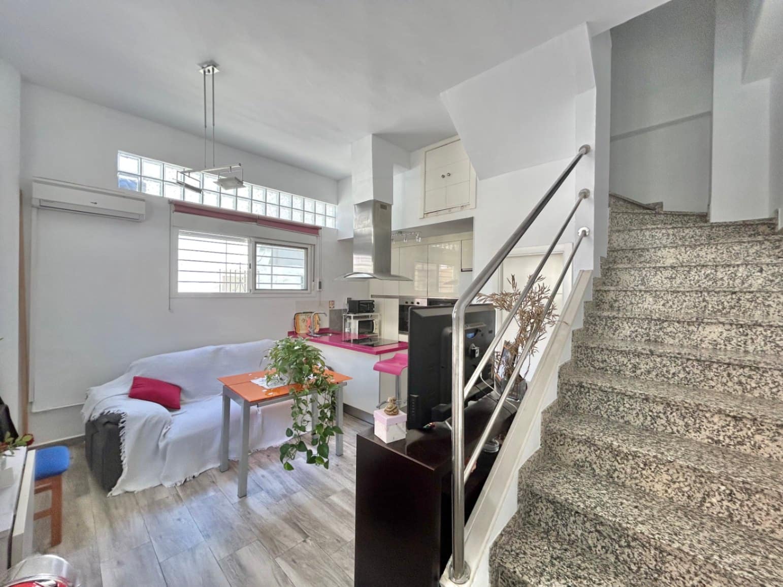 3 sovrum Semi-fristående Villa till salu i Malaga stad - 415 000 € (Ref: 9854540)