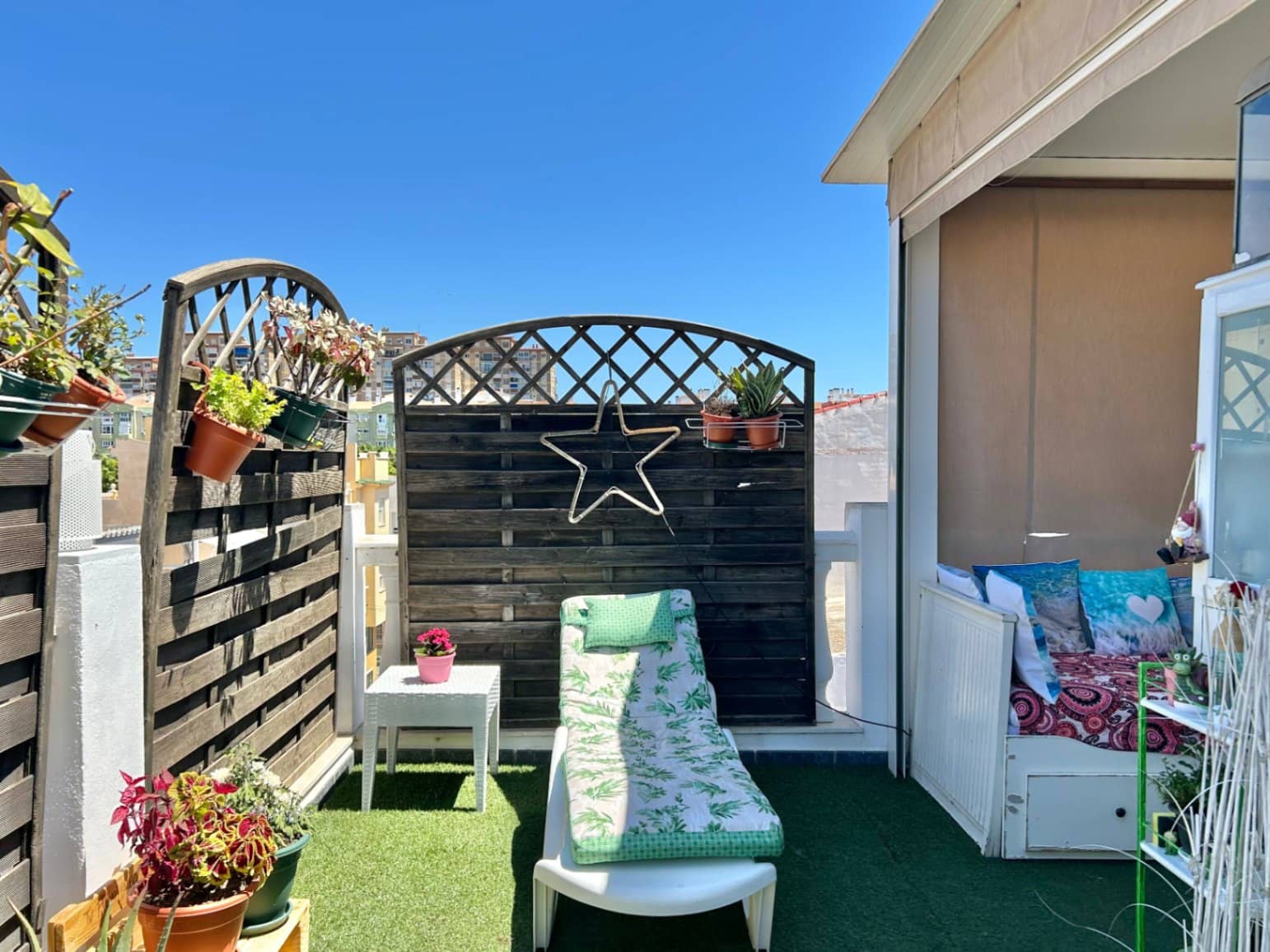 3 sovrum Semi-fristående Villa till salu i Malaga stad - 415 000 € (Ref: 9854540)