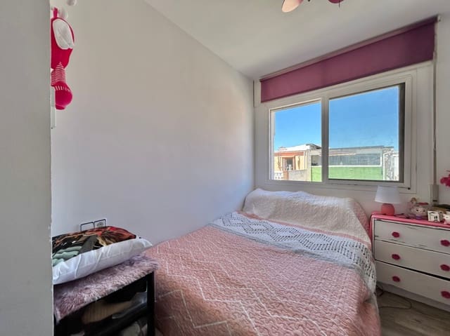 3 sovrum Semi-fristående Villa till salu i Santa Isabel, Málaga stad - 415 000 € (Ref: 9854540)