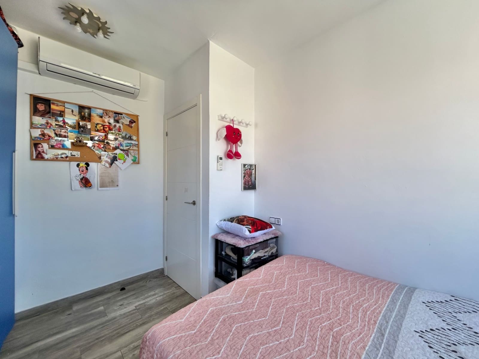 3 sovrum Semi-fristående Villa till salu i Malaga stad - 415 000 € (Ref: 9854540)
