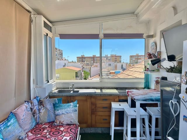 3 sovrum Semi-fristående Villa till salu i Santa Isabel, Málaga stad - 415 000 € (Ref: 9854540)